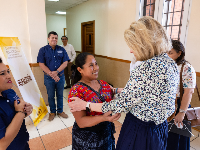 Miles de mujeres y niños de Centroamérica participan en programa de nutrición