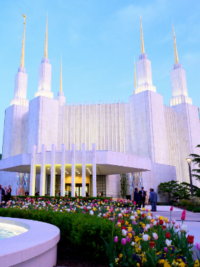 Richard-Brown---2022__04_25_Temple-Open-House__-Temple-in-evening.jpg