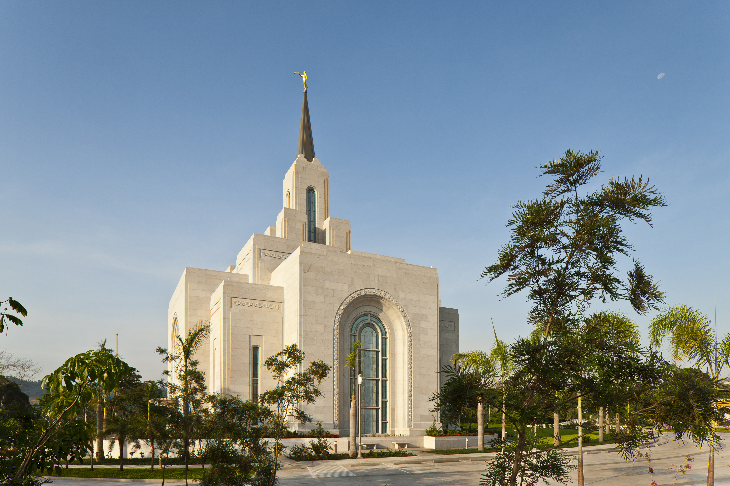 El Templo de San Salvador abre sus puertas al público